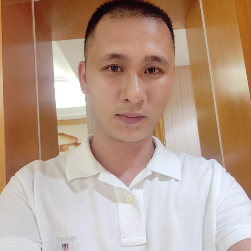 小宇哥的爸爸的照片