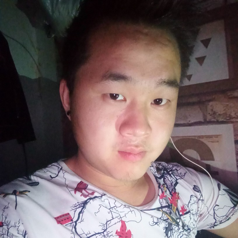 一个人钥匙的照片