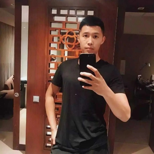 受伤迎绝影的照片