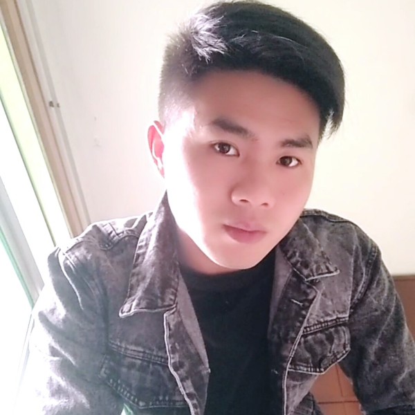 人帅路子野的照片