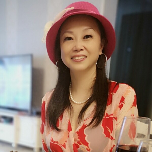 小龙女娇娇的照片