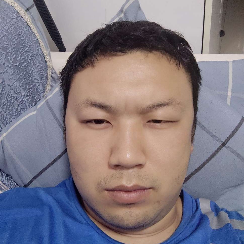 山水邂逅翩飞的照片