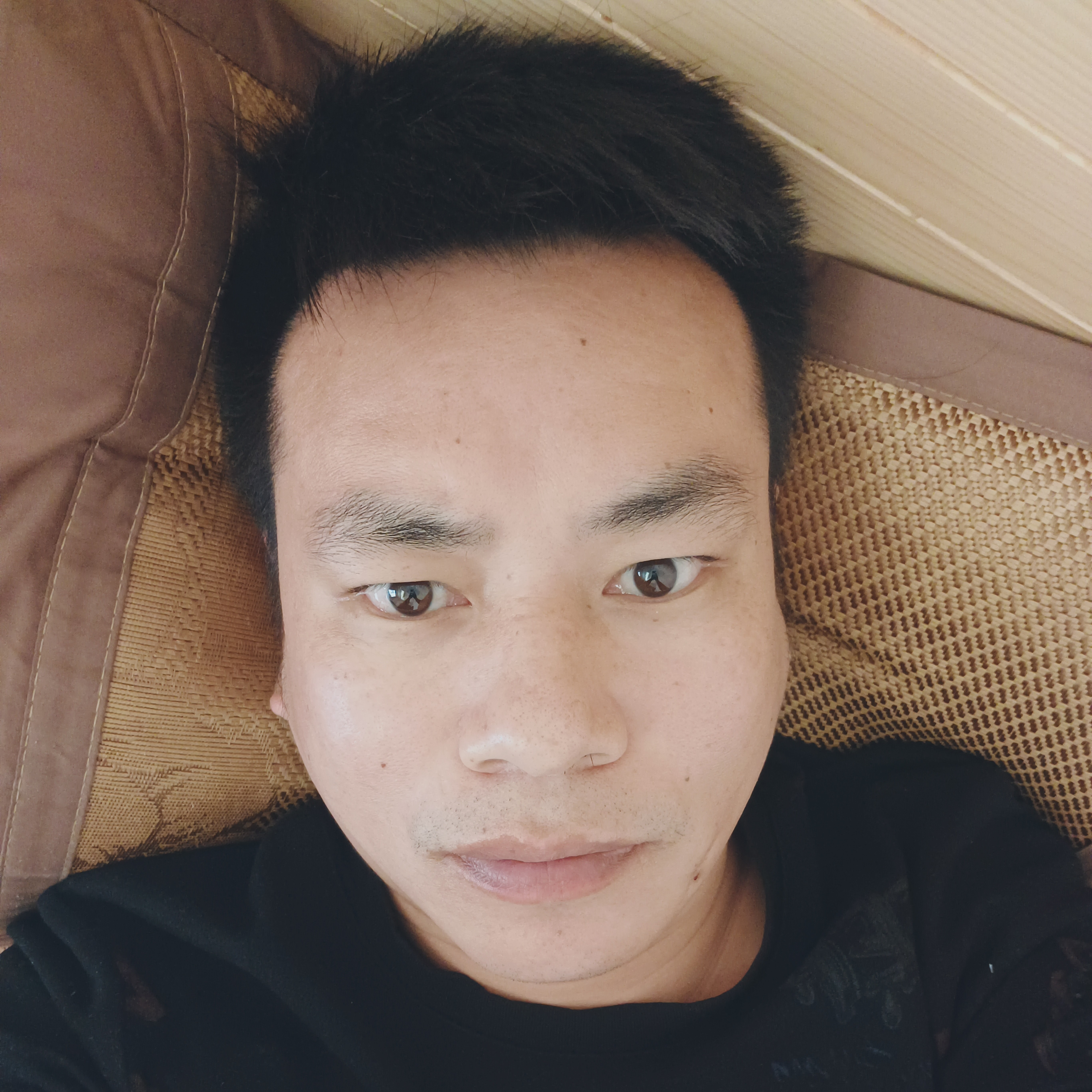敏感漫步魔镜的照片