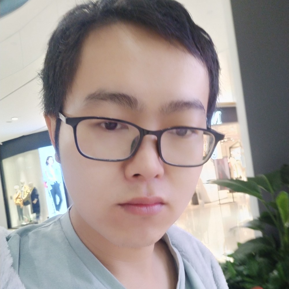 阔达蹁跹白羊的照片