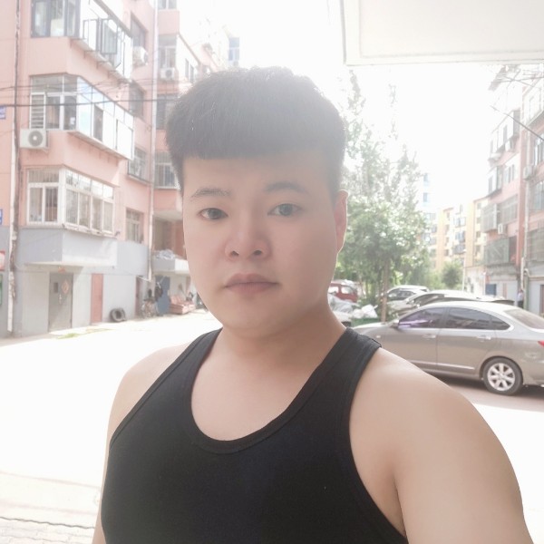 落笔画红尘的照片