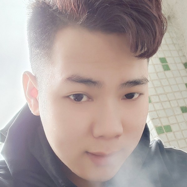 彼岸的小舟的照片