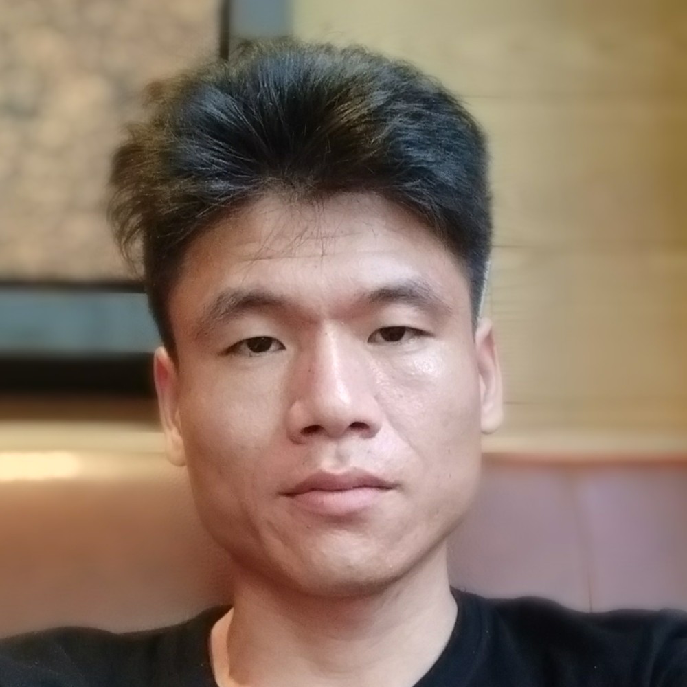 朋友深拥不听话的的照片