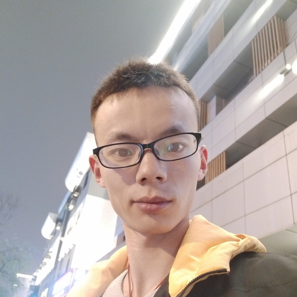 典雅泪了草莓的照片