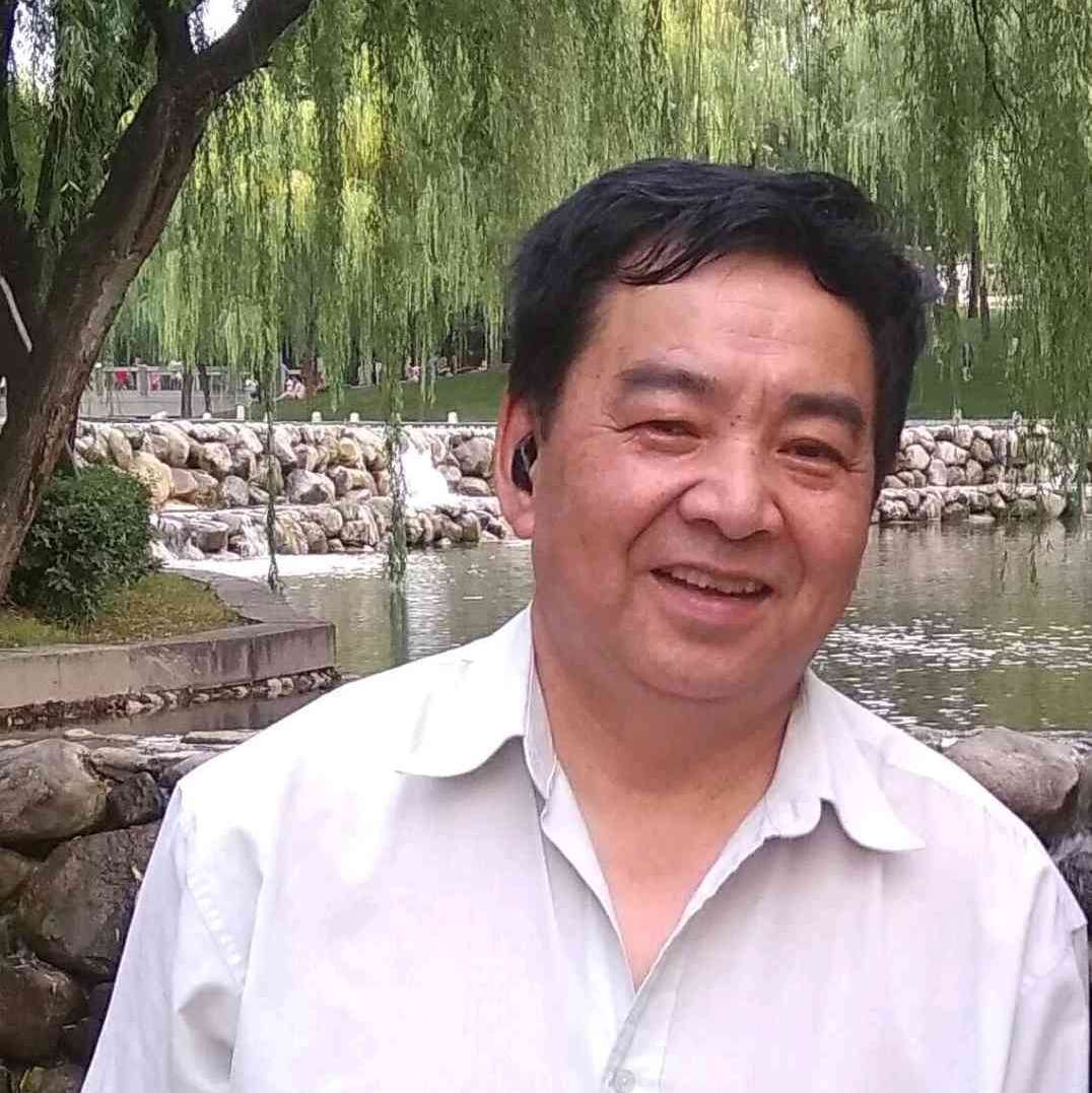 伯爵爱的照片