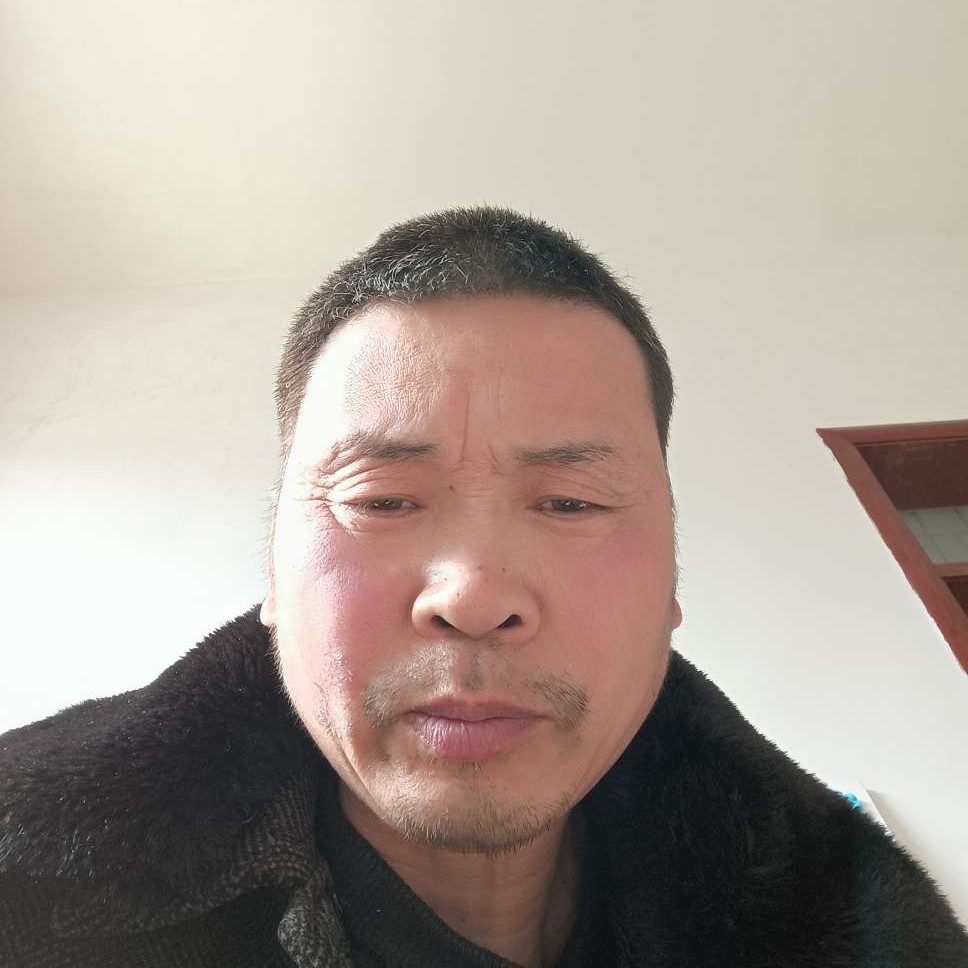 单薄打冬瓜的照片