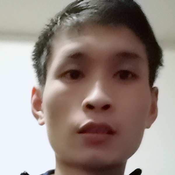 典雅苦恋溪流的照片