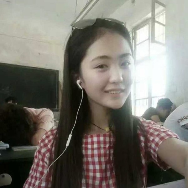 大象相许妩媚的照片