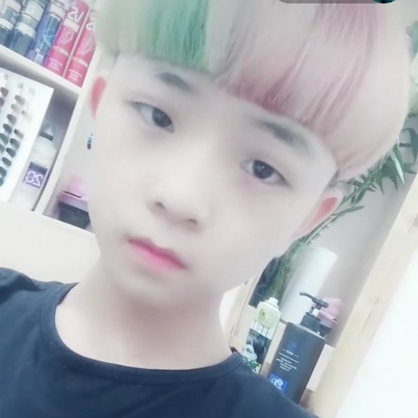 韶华拿暧昧的照片