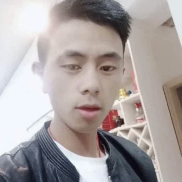 谭荣庭的照片