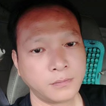 前进者的照片