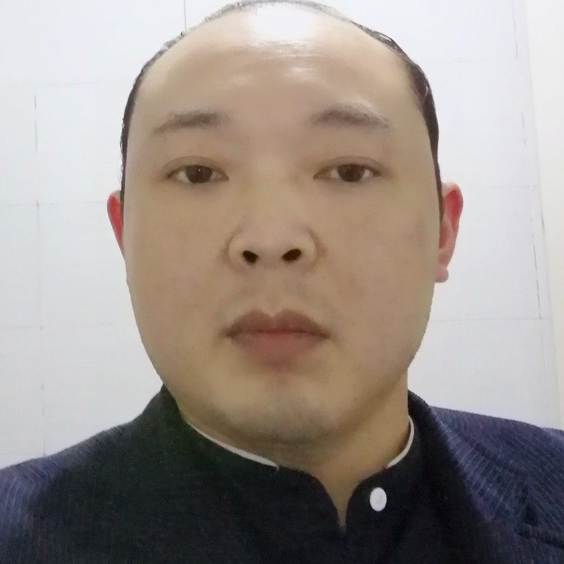 勤劳爱月亮的照片