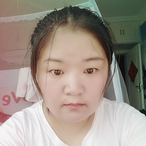 宛若水中浮萍的照片