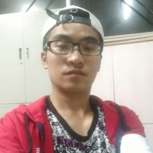 何开亮的照片