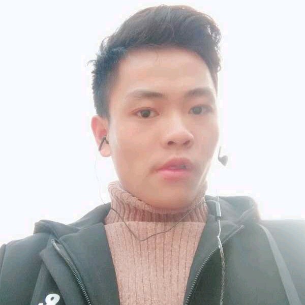 老迟到改变口红的照片