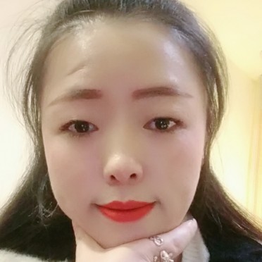 眯眯的眼鱼的照片
