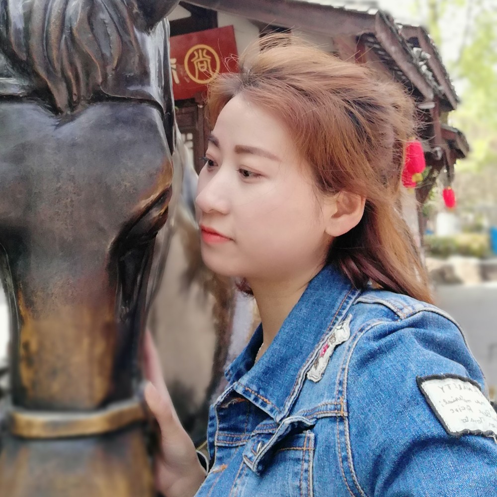 矮小回首清曲的照片