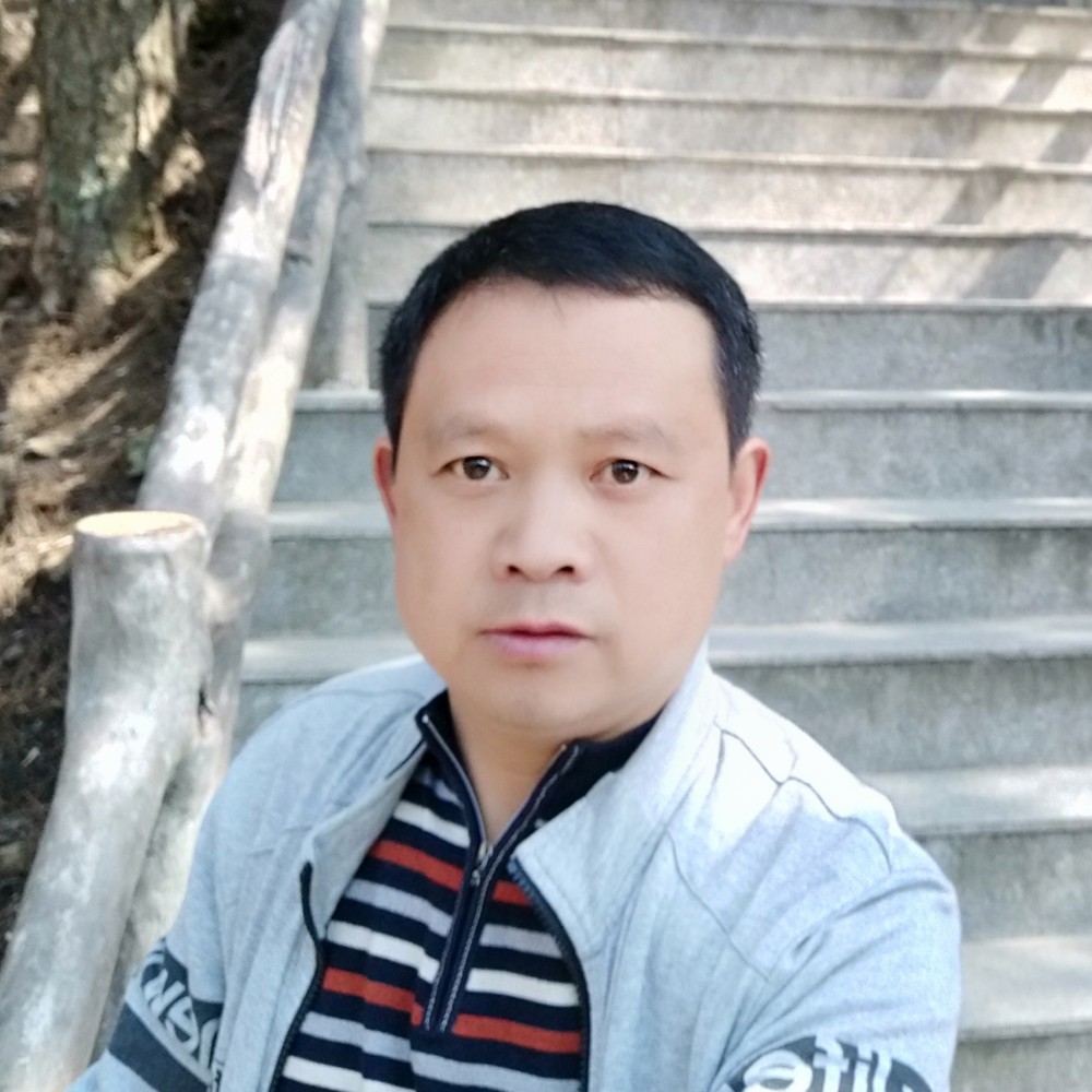 蓝天慈祥的照片