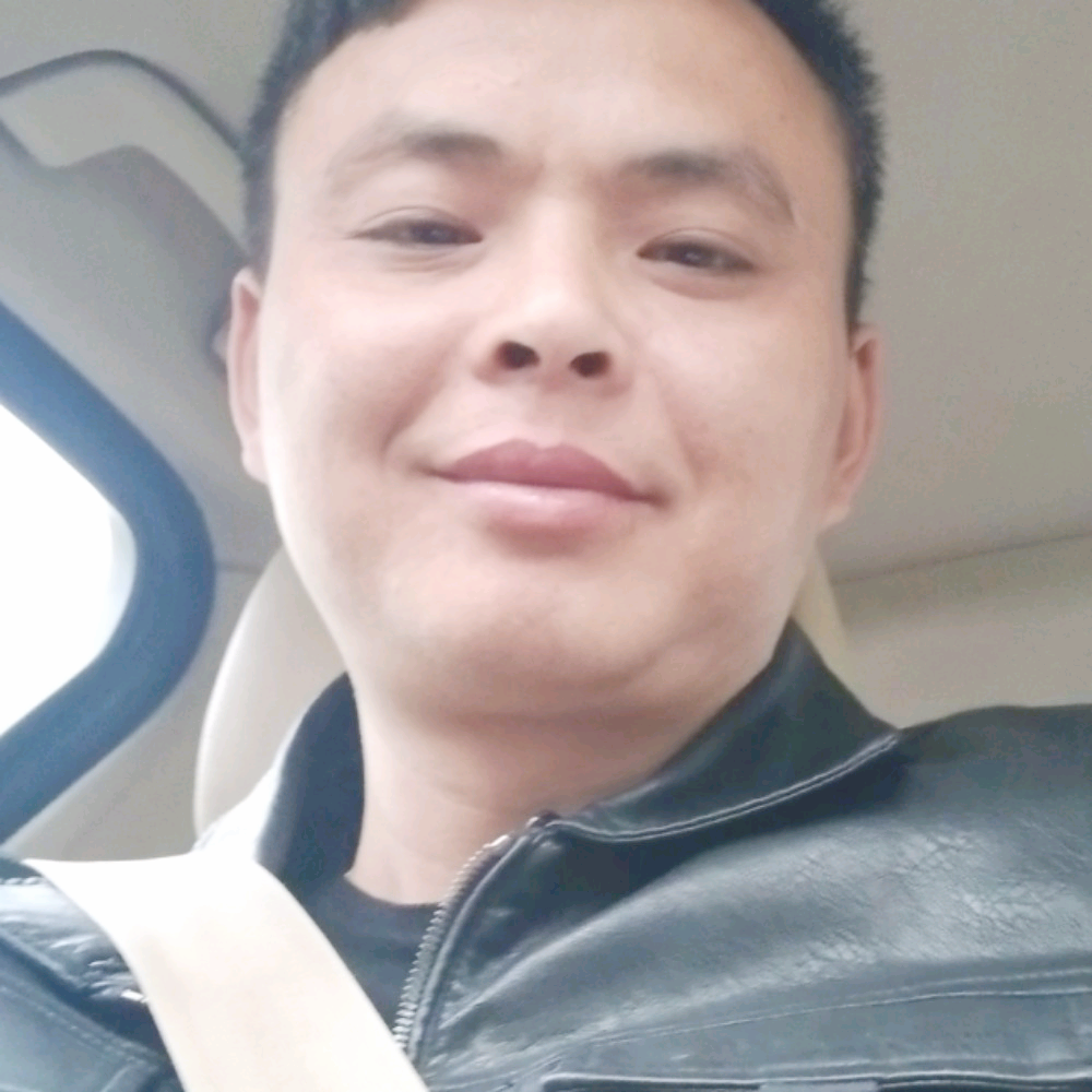 罗万勇的照片