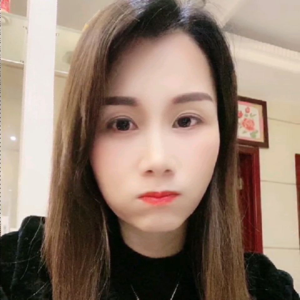 谨慎回首森槿的照片