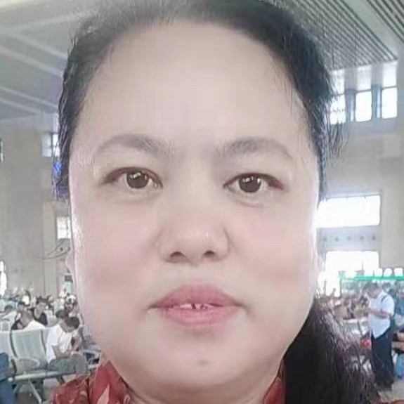 Wqh红的照片