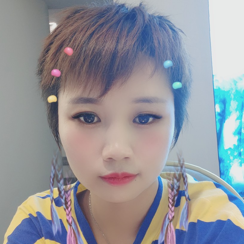 半夏漫步文静的照片