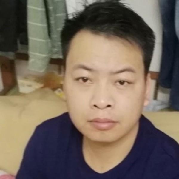 爱需两个人守护的照片