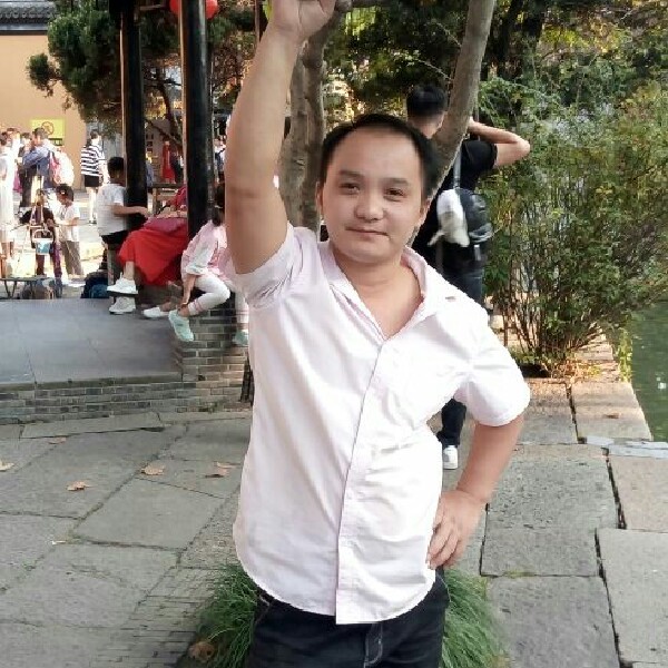 高丽强的照片