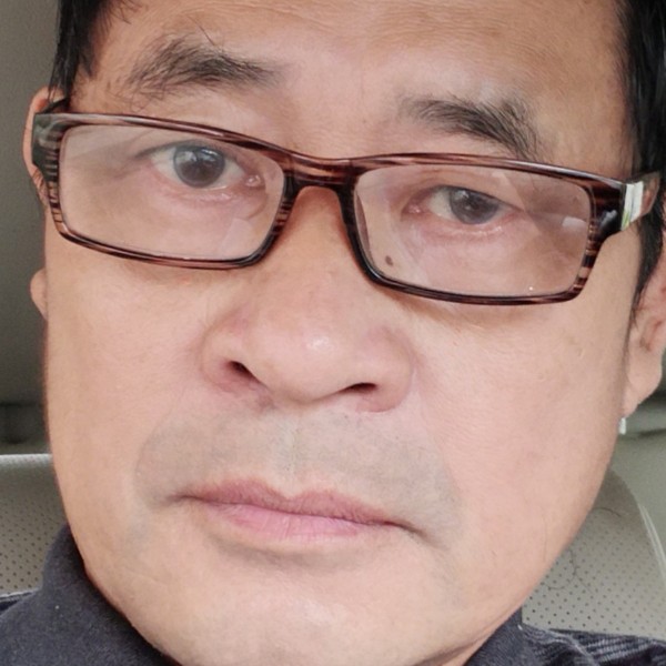 情诺的照片