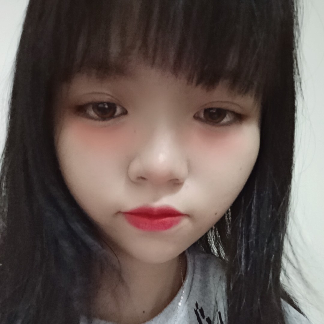 紫萱大方的照片