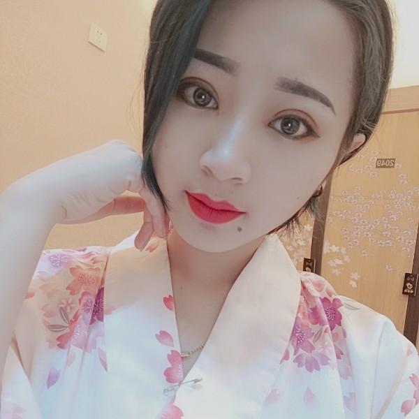 顾清欢女王的照片