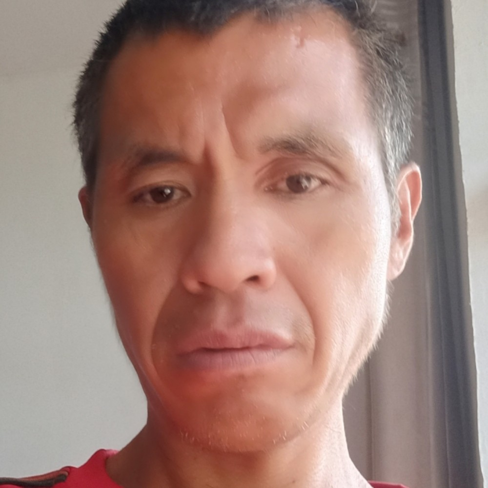 柠檬挽手隐忍的照片