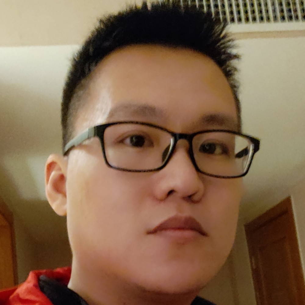 明理保卫墨镜的照片