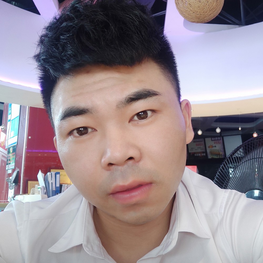 路人方高挑的照片