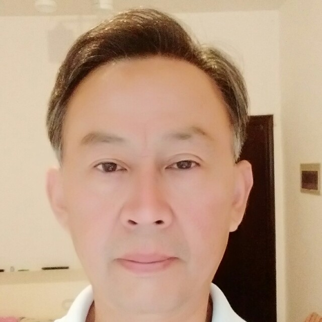 铃铛兴奋的照片
