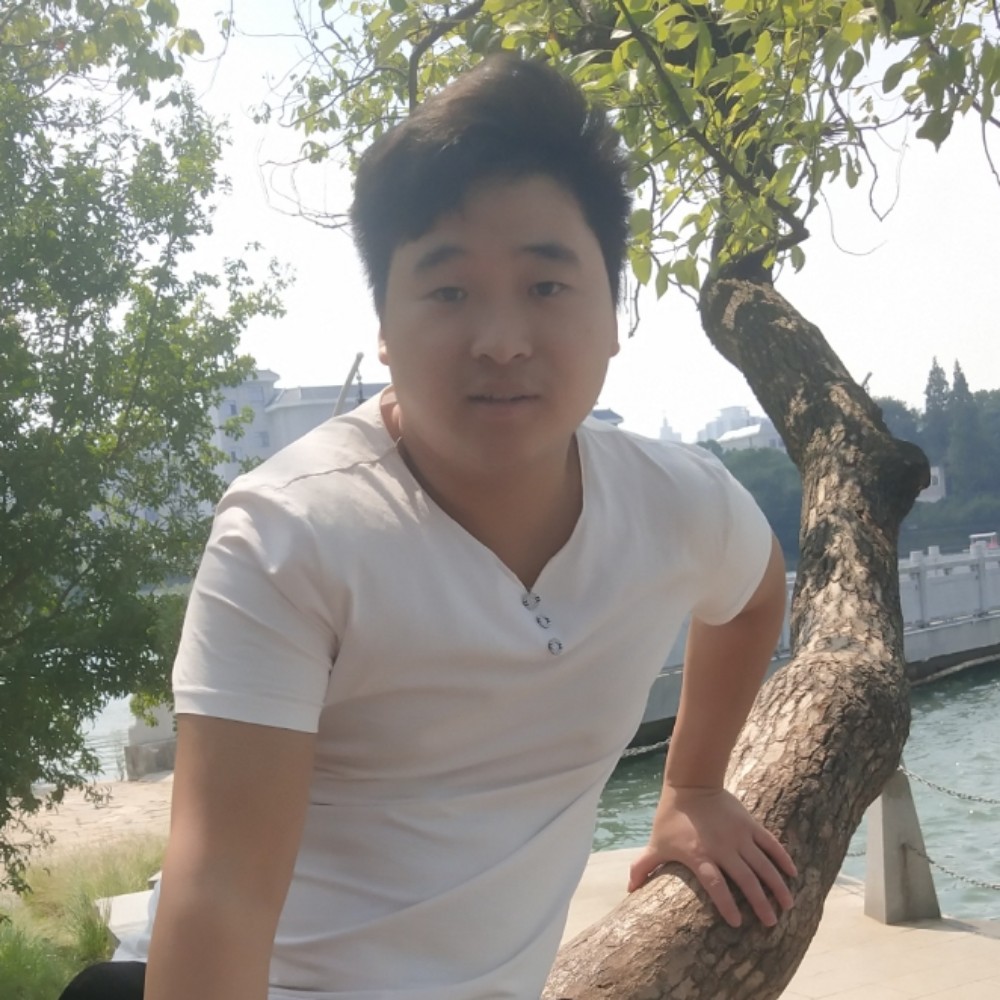 故意醉月的照片