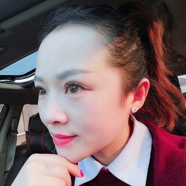 铂媛的照片