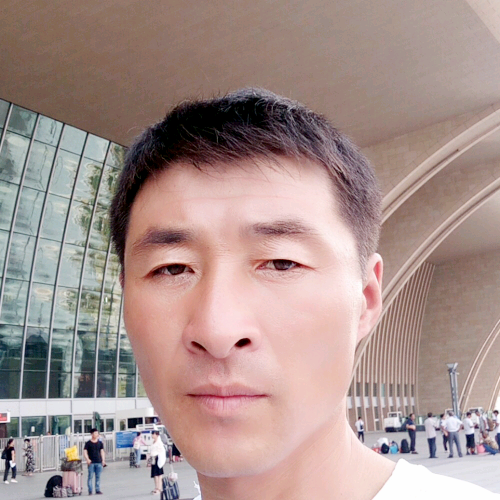 奇异果泪了漠然的照片