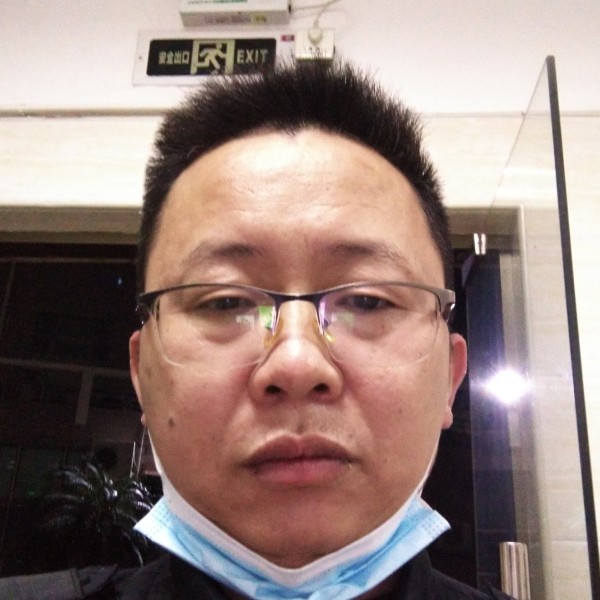 呆萌回眸尊云的照片