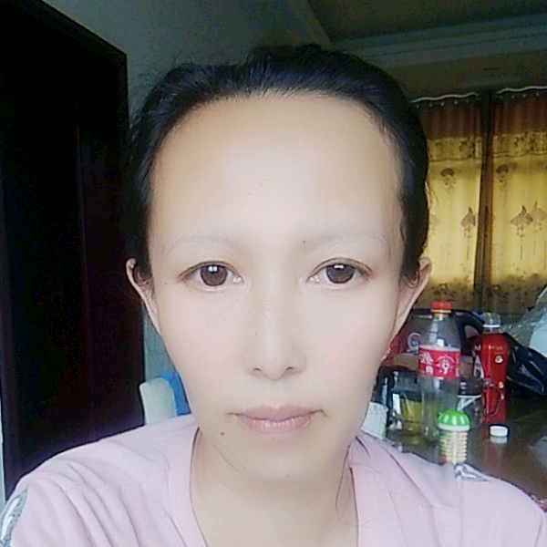 潘路的照片