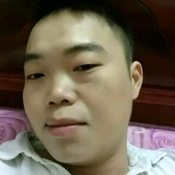 叶腾龙的照片