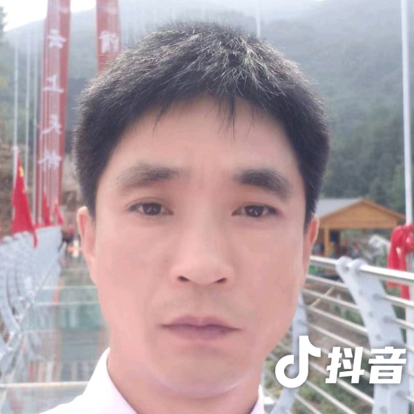 波波人有一个善良的照片