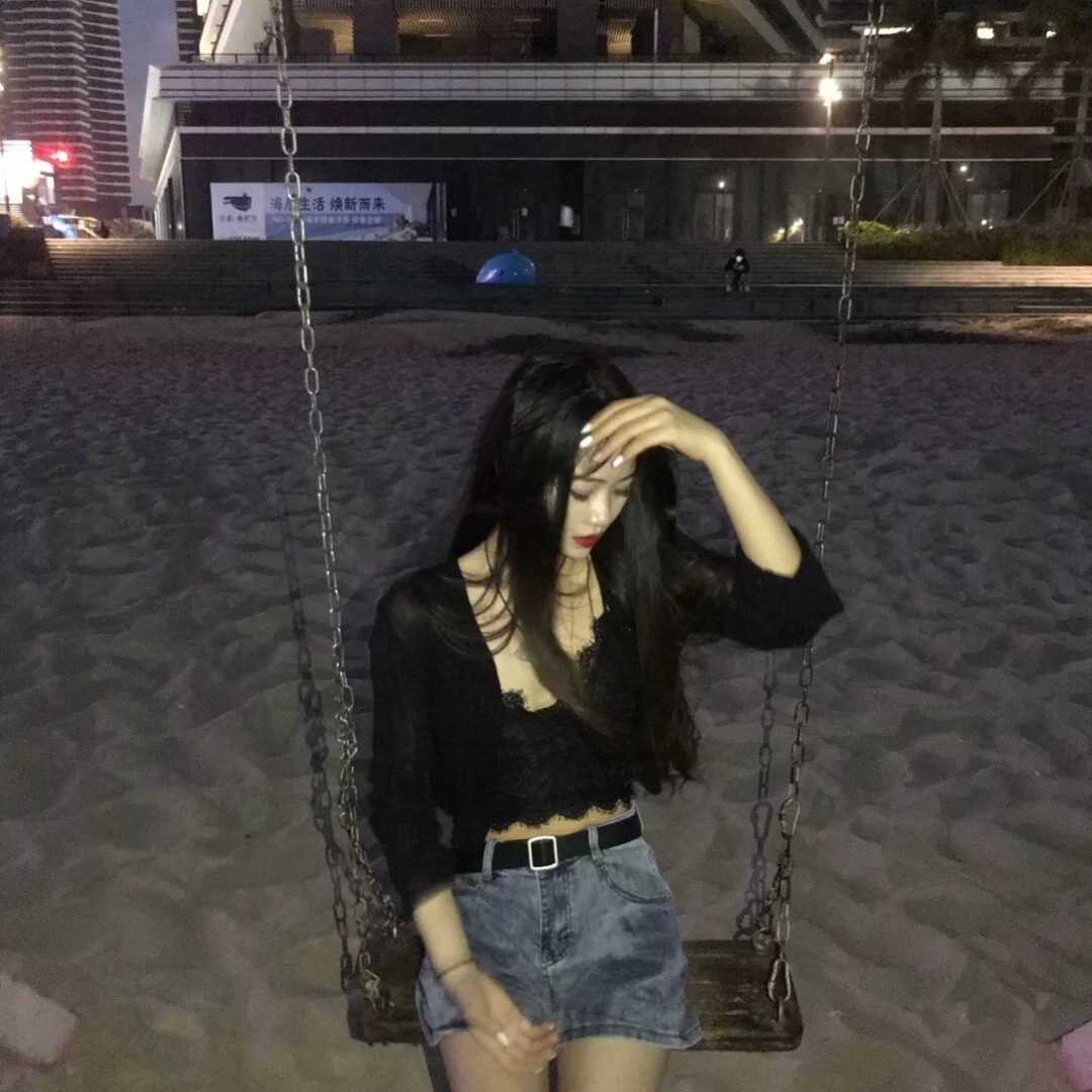 淡然用皮带的照片