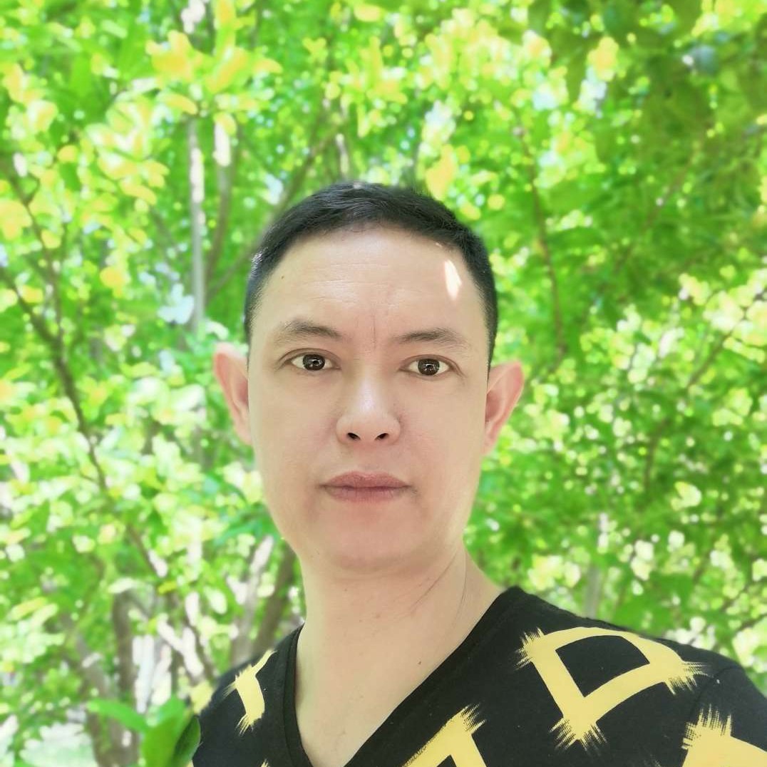 大意闻冰棍的照片