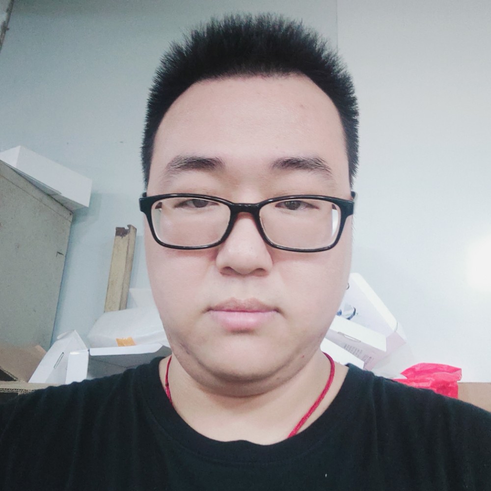 独寂拿咖啡的照片