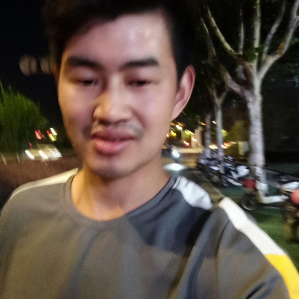 清曲爱跳跃的照片